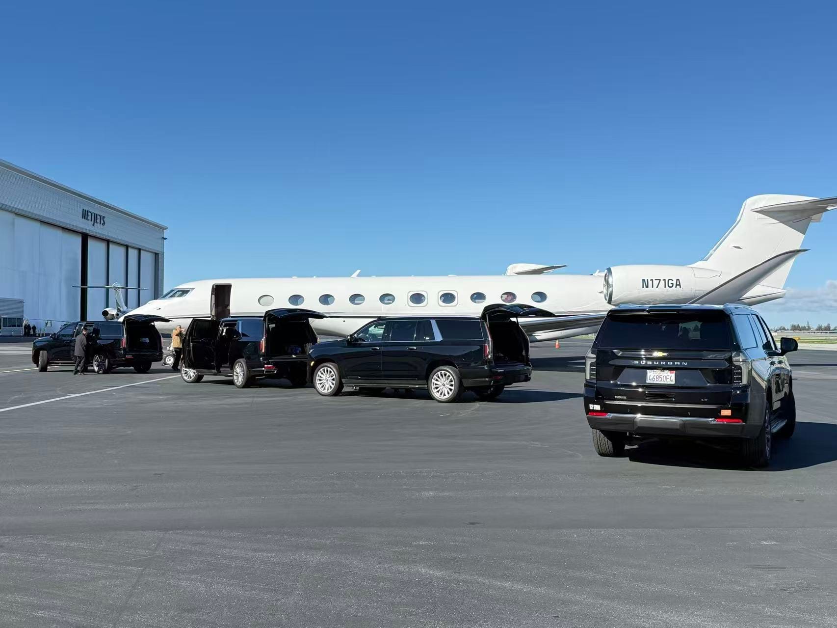 San Jose signature airport photo 1